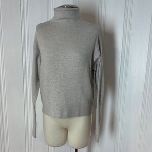 WILFRED Light Gray Mock Neck Knit Sweater | Size M